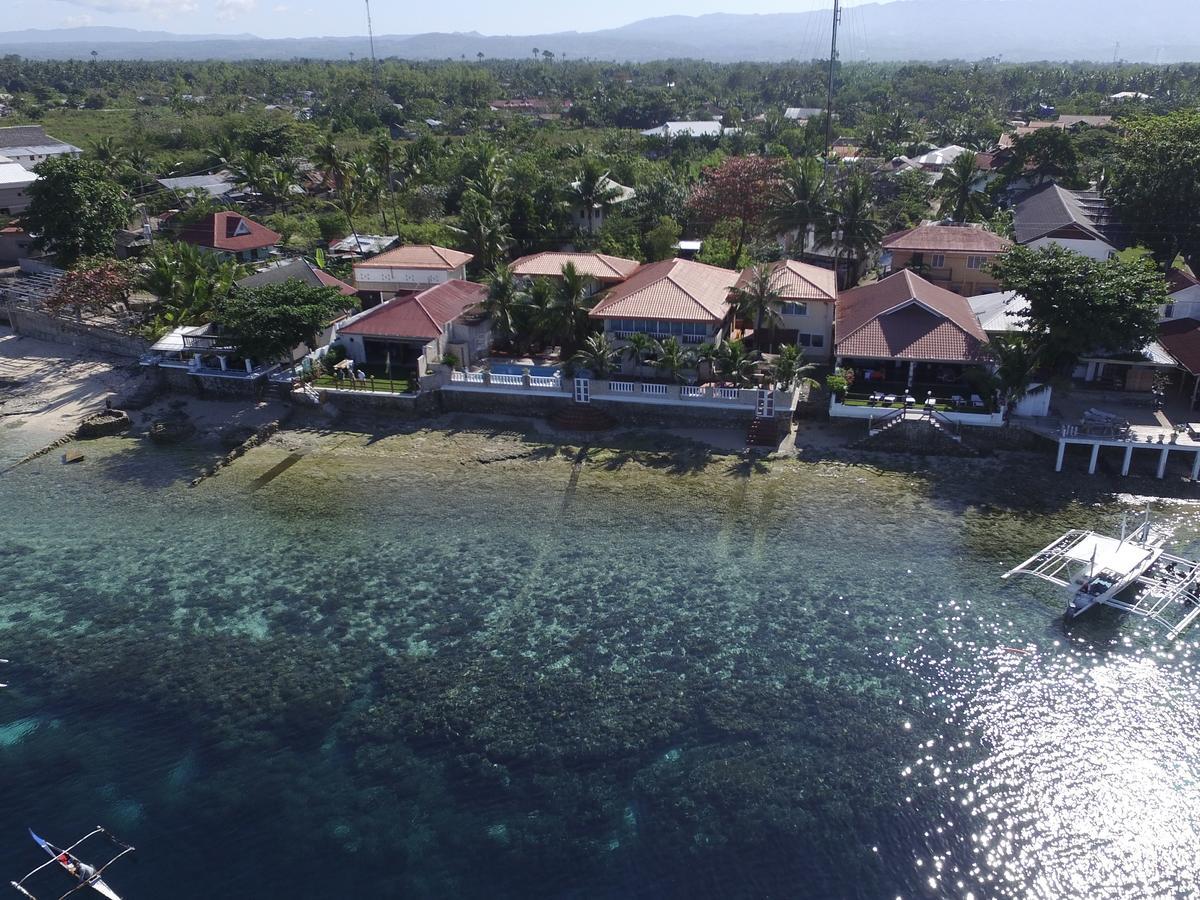 Oceanfront Paradise Resort Moalboal Exterior photo